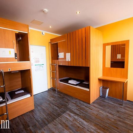 Do Step Inn Central - Self-Service-Hostel Wien Exterior foto